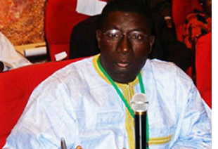 Malick Ndiaye, maître de conférence en sociologie à l'université Cheikh Anta Diop de Dakar (UCAD) exhorte les mourides à chercher l'or (…)