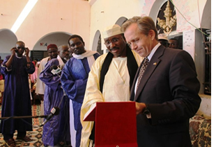 L'Ambassadeur des USA, est venu à Touba comme l'avait ses prédécesseurs.