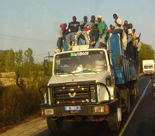 Des mesures du ministère des Transports, à l'occasion du Magal Seuls les véhicules de transport public et privé de personnes