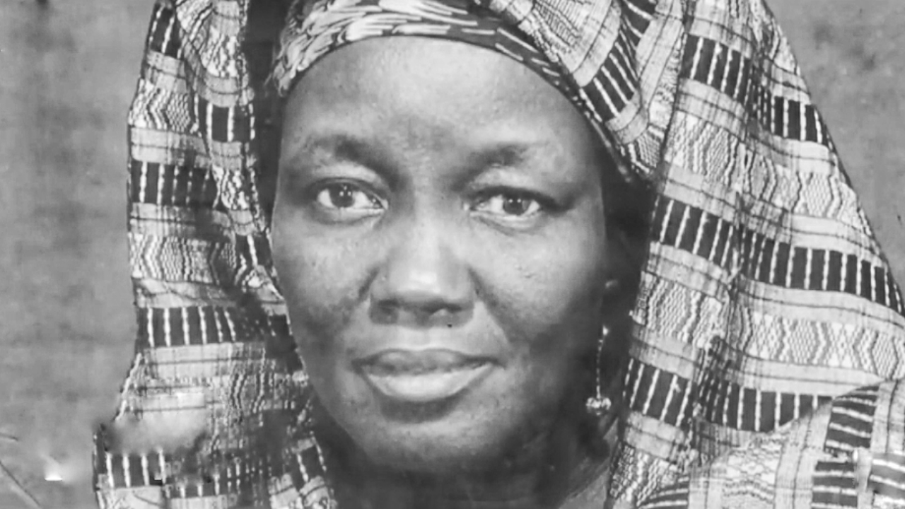Sokhna Mbène Ngabou MBACKE fille de CHEIKH AHMADOU BAMBA