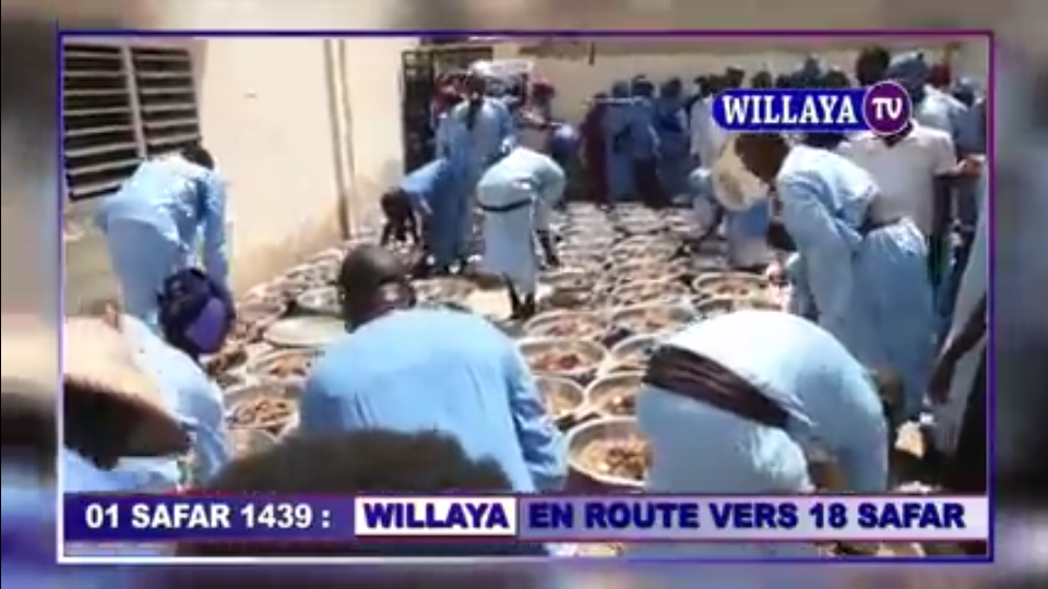Distribution des Repas dans la grande Mosquée de Touba