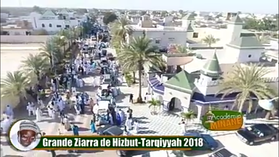 Vue aérienne du cortége de la Ziarra de Hizbut Tarqiyyah 2018