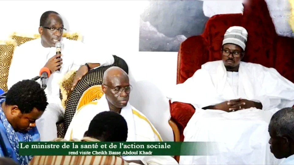 Visite du ministre de la santé et de l'action sociale chez Cheikh Bassirou Mbacke Abdoul Khadre
