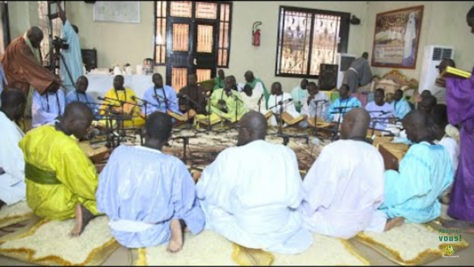 En Direct Célébration Mawlidîn Nabî 1443h à la Résidence Cheikhoul Khadim auprès du Khalif Général