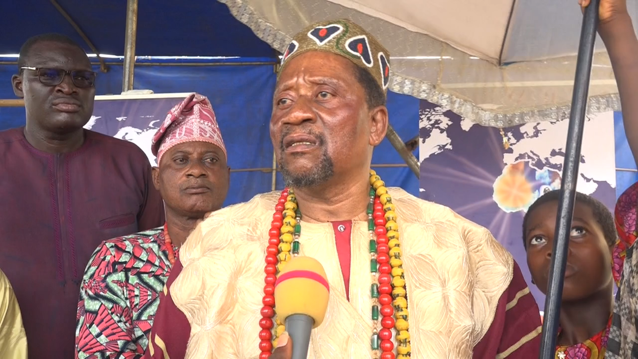 Déclaration officielle sur Cheikh Ahmadou Bamba par Sa majesté Le Roi de Porto Novo au Benin