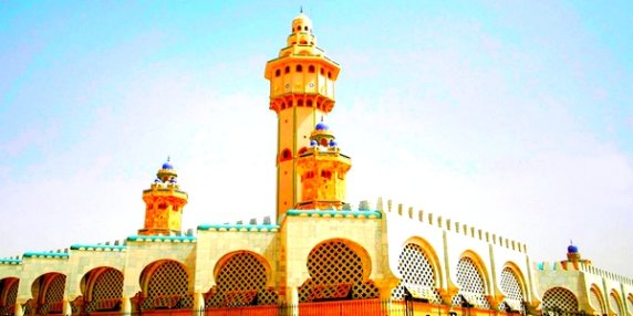 LA GRANDE MOSQUEE DE TOUBA