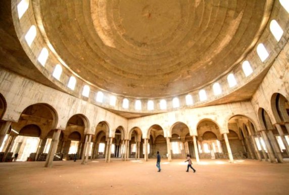 La grande mosquée Massalikoul Djinane de Dakar 